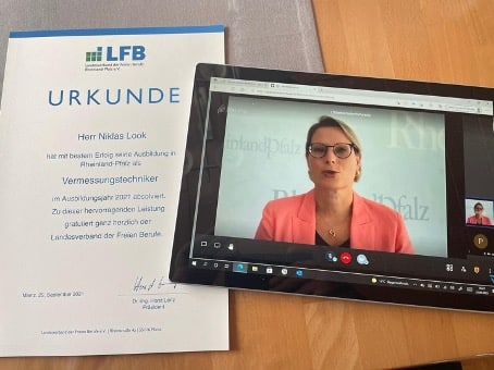 urkundenverleihung-n-look-sbUrkundenverleihung N. Look S&B Vermessungermessung